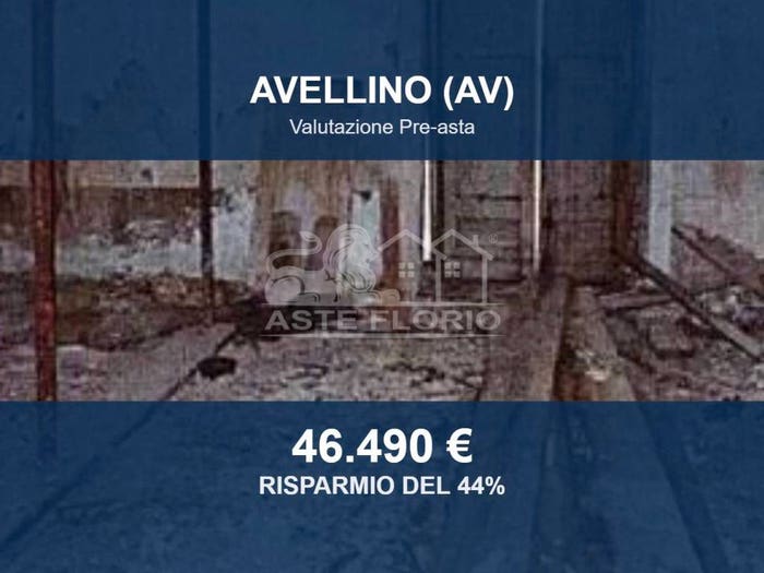 Appartamento con 6 locali in vendita in Via Santissima Trinità, Centro Storico, Avellino