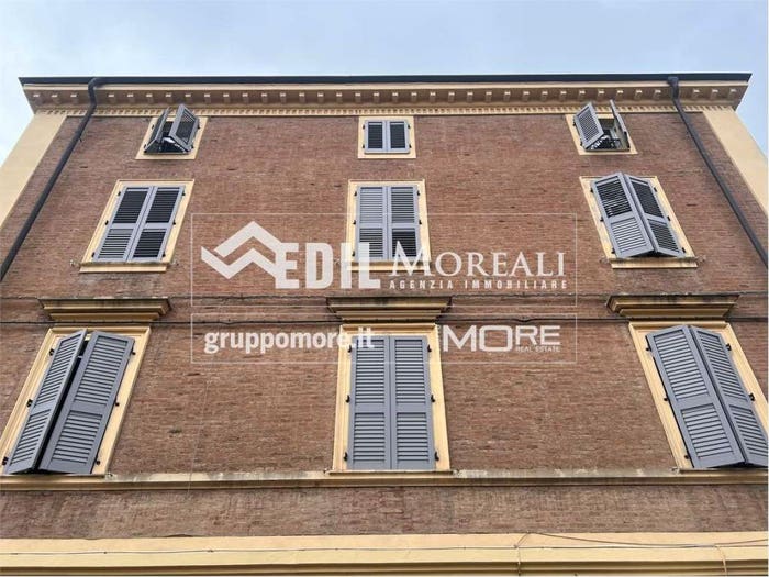 Appartamento quadrilocale in vendita in Crocetta, Modena