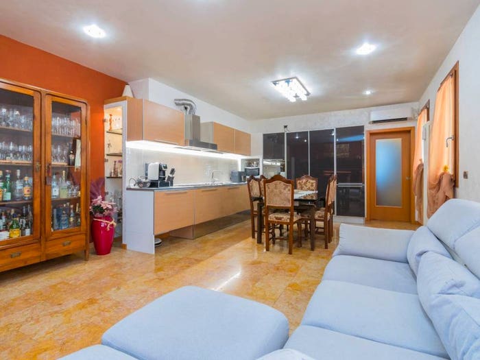 Appartamento quadrilocale in vendita in Via Fratelli Bandiera, Ponzano, Ponzano Veneto
