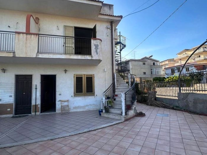 Casa quadrilocale in vendita in Melito di Porto Salvo