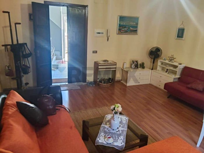 Appartamento con 6 locali in vendita in Via Etnea, Borgo, Catania