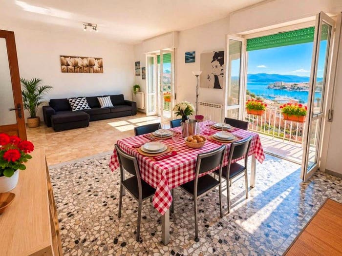 Appartamento con 5 locali in vendita in Via Cesare Battisti, Centro, Portovenere