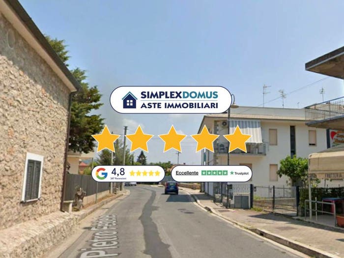 Appartamento con 6 locali in vendita in VIALE PIETRO FEDELE, Centro, Minturno