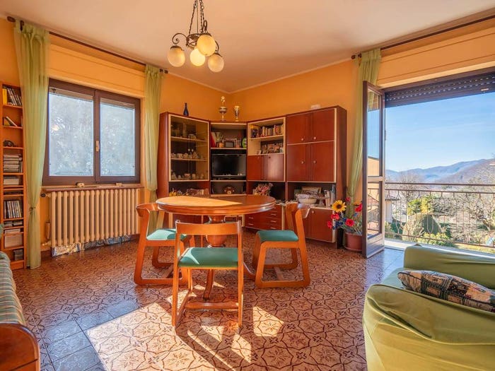 Appartamento trilocale in vendita in Via Alfredo Pariani, Centro, Armeno