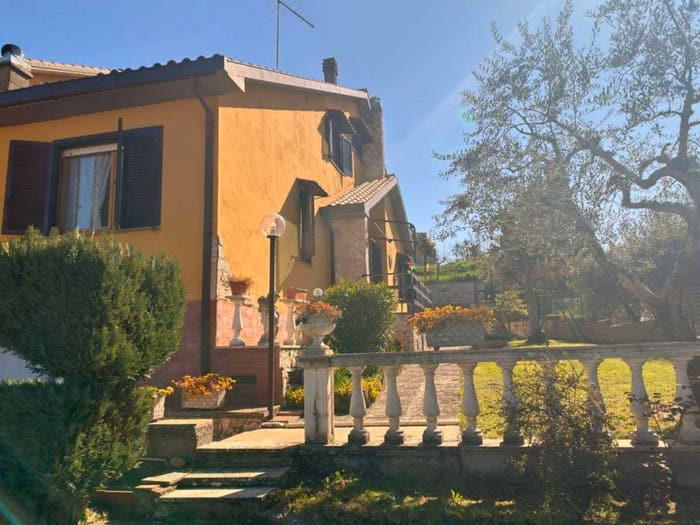 Appartamento trilocale in vendita in via ferruccio parri, San Cristoforo, Ficulle