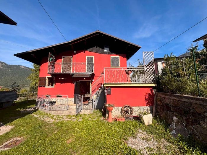 Casa trilocale in vendita in Via della Chiesa Festiona SNC, Centro, Demonte