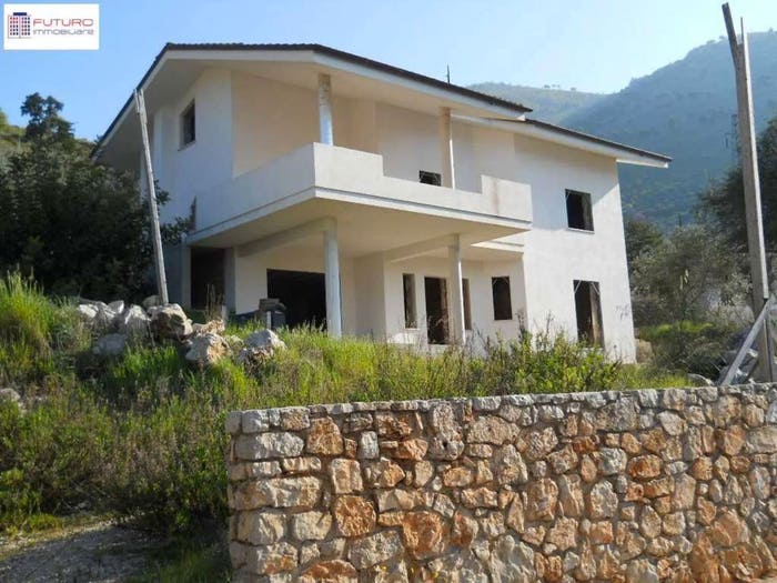Casa con 5 locali in vendita in Centro, Fondi