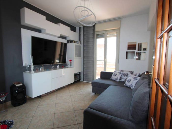 Appartamento con 5 locali in vendita in Via Comunale Santa Lucia, Santa Lucia San Filippo, Messina