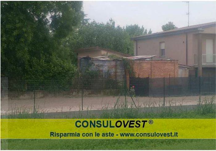 Casa con 6 locali in vendita in Via Corana, Centro, Cervesina