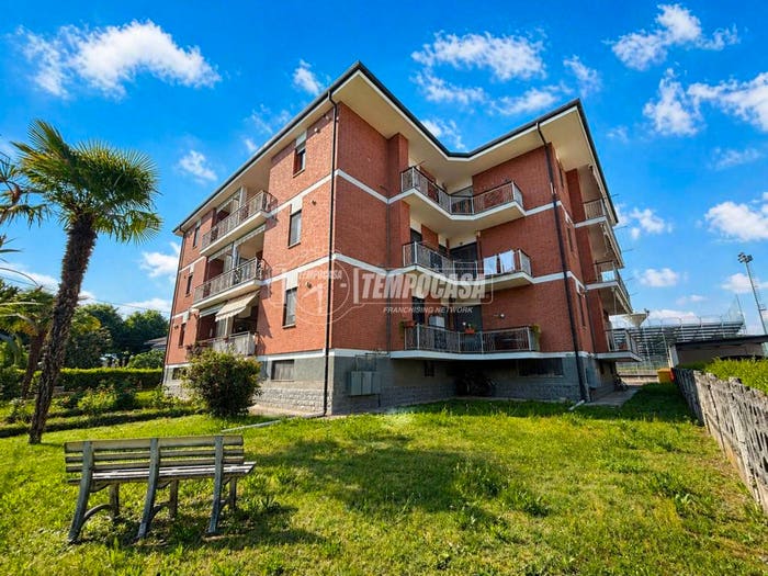 Appartamento trilocale in vendita in Via Roma, San Giusto Canavese