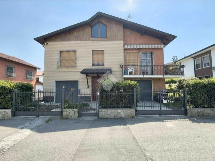 Casa con 6 locali in vendita in Via Capannina, Novi Ligure