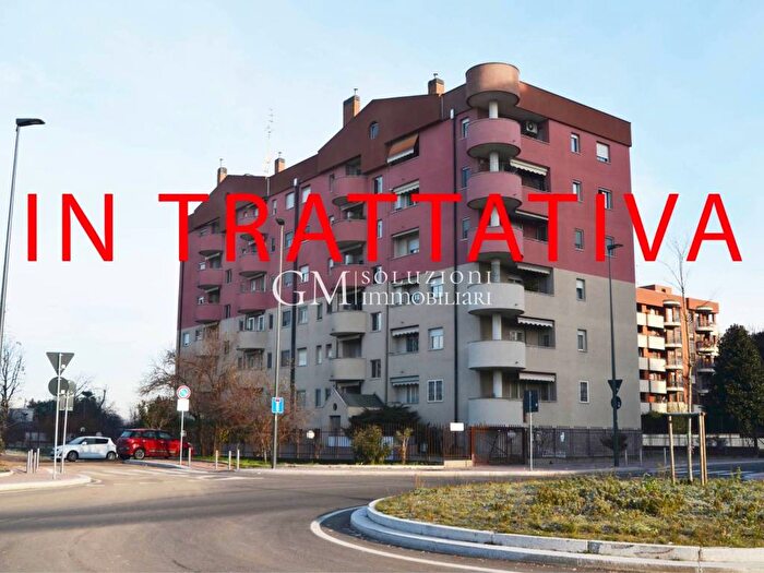 Appartamento quadrilocale in vendita in Via Vittorio De Sica, Quinto Romano, Milano