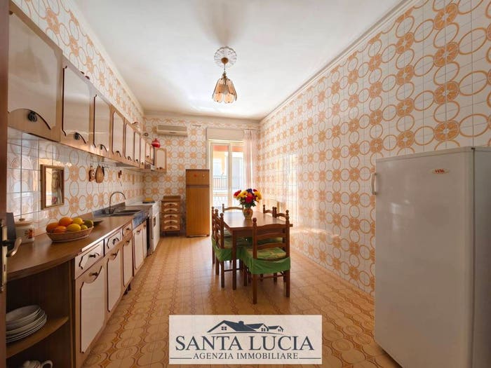 Appartamento con 5 locali in vendita in Via Antonio Vivaldi, Canicattì