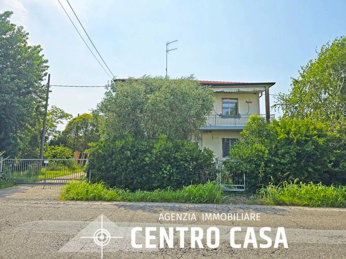 Casa con 6 locali in vendita in Fusignano