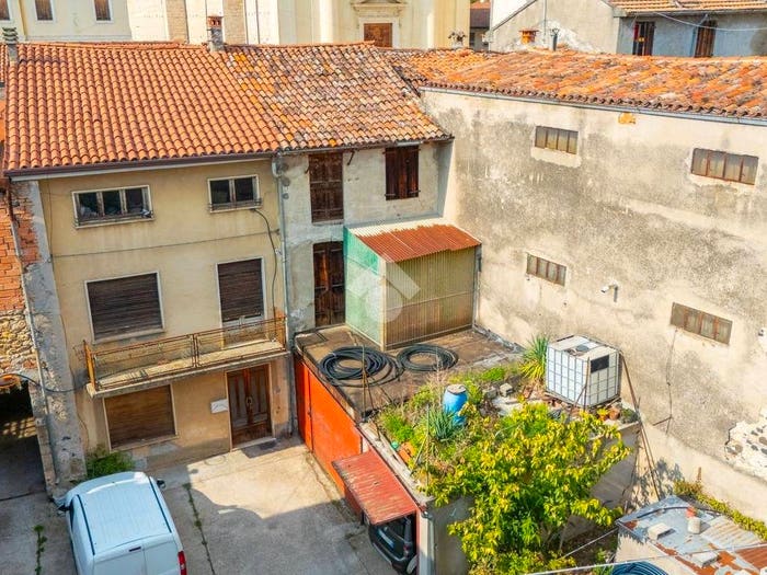 Appartamento trilocale in vendita in Via Roma, Centro, Montecchia di Crosara