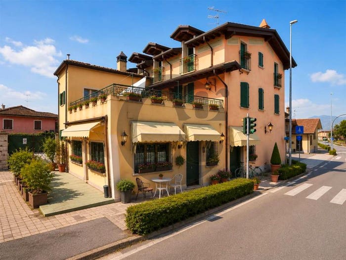 Casa con 6 locali in vendita in Beato Lodovico Pavoni, Lonato del Garda