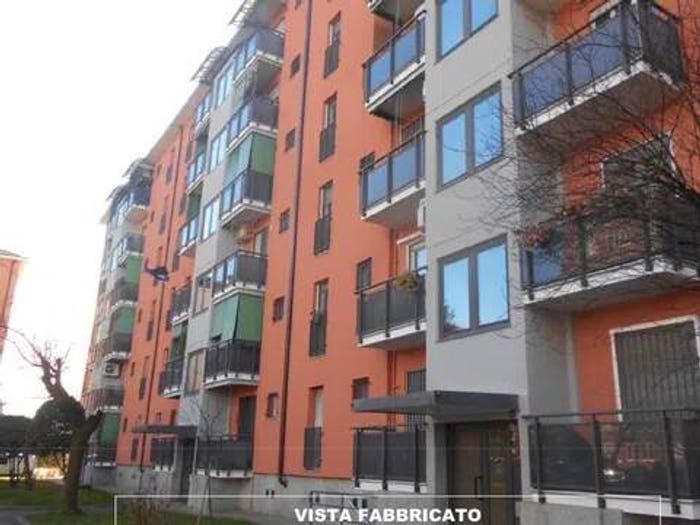 Appartamento trilocale in vendita in Via Ugo Betti, Gallaratese, Milano
