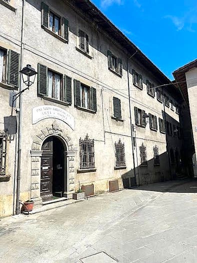 Casa in vendita in Piazza Lorenzo e Domenico Ricci, Premilcuore