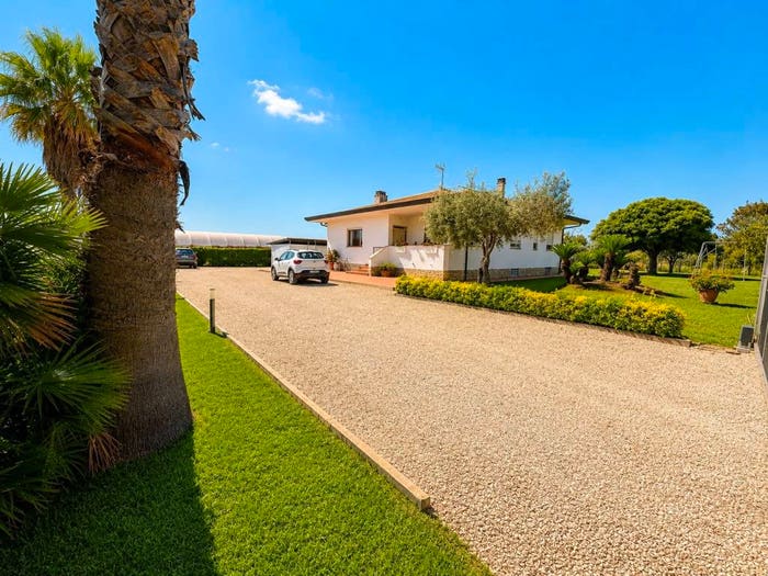 Casa quadrilocale in vendita in Strada del Passo, Borgo Santa Maria, Latina