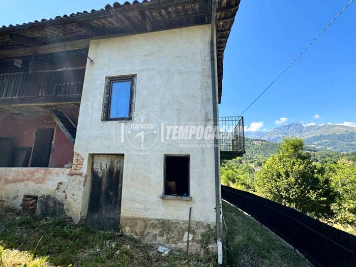 Casa con 6 locali in vendita in Casale Vigne, Graglia