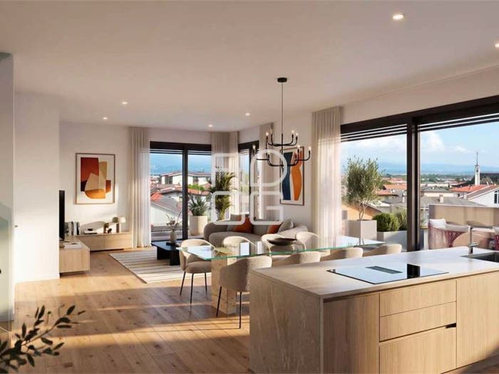 Appartamento quadrilocale in vendita in Via Pratomaggiore, Rivoltella, Desenzano del Garda