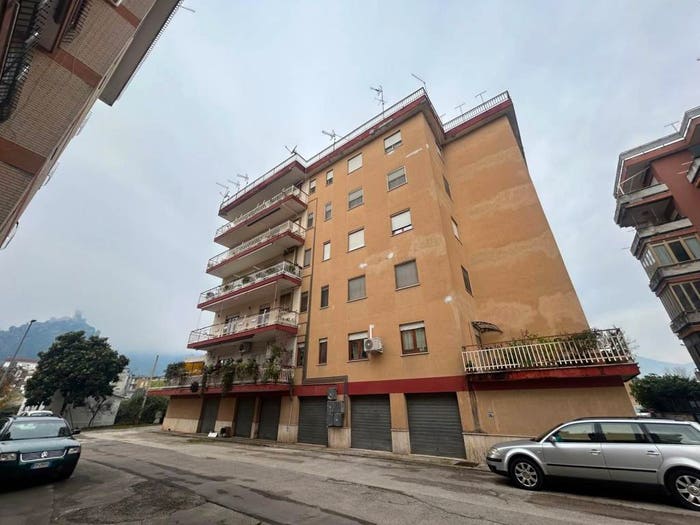 Casa trilocale in vendita in Via Tommaso Campanella, Centro, Cassino