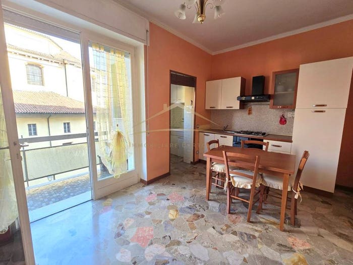 Appartamento bilocale in vendita in Via Roma, Centro, Borgosesia