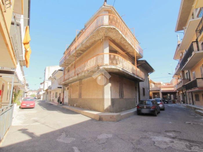 Casa con 6 locali in vendita in Via Madonna degli Angeli, Centro, Isola di Capo Rizzuto
