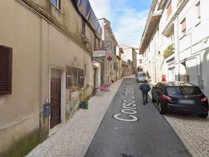 Appartamento trilocale in vendita in Corso Umberto I, Centro, Nerola