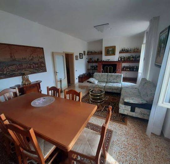 Appartamento quadrilocale in vendita in Località Bellugello, Gubbio