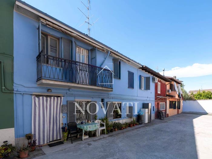 Casa quadrilocale in vendita in Via Carlo Rosselli, Centro, Casalpusterlengo