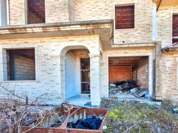 Casa con 5 locali in vendita in Via Trentavisi N Snc, Cingoli