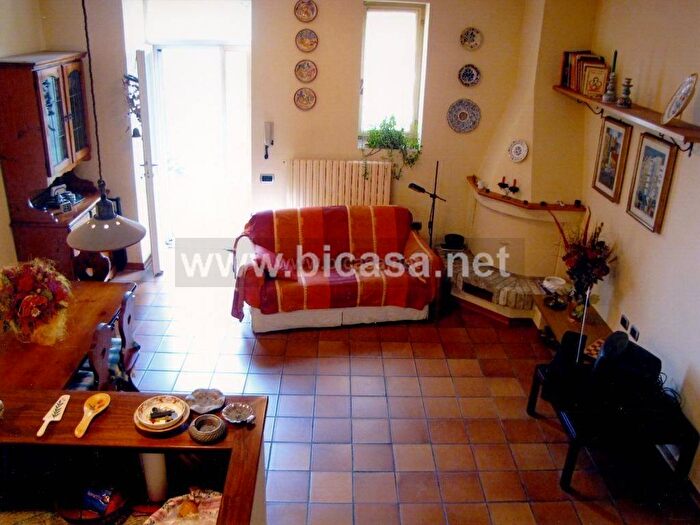 Appartamento con 6 locali in vendita in Via del Risorgimento, Novilara, Pesaro