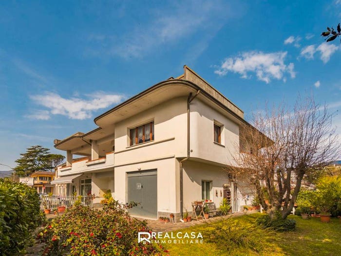 Casa con 6 locali in vendita in Via del Rocco, Terrarossa, Licciana Nardi