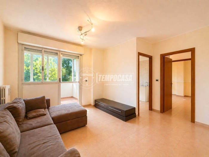 Appartamento con 5 locali in vendita in Via Pierino Negrotto Cambiaso, Rivarolo, Genova