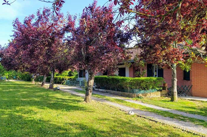 Casa con 9 locali in vendita in Via Puntabella, Tuoro Sul Trasimeno
