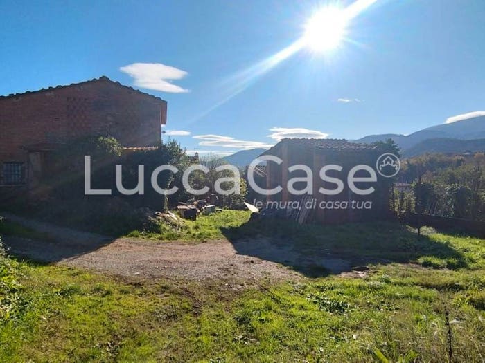 Casa con 6 locali in vendita in Via dei Preti, Massa Macinaia San Leonardo, Capannori