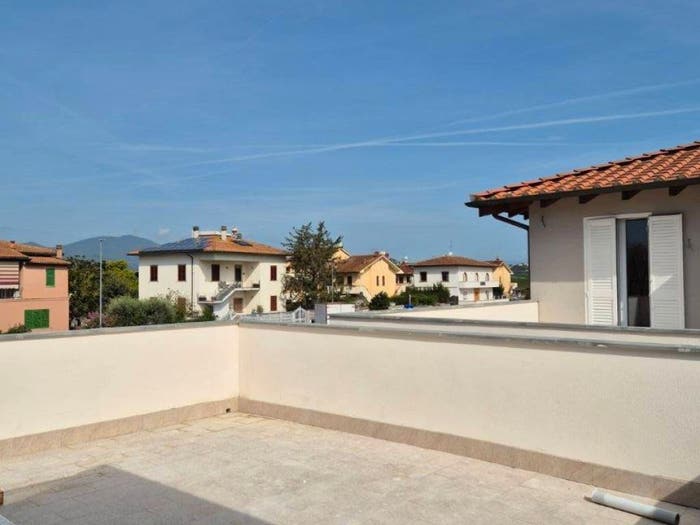 Casa quadrilocale in vendita in La Rotta Pietroconti, Pontedera