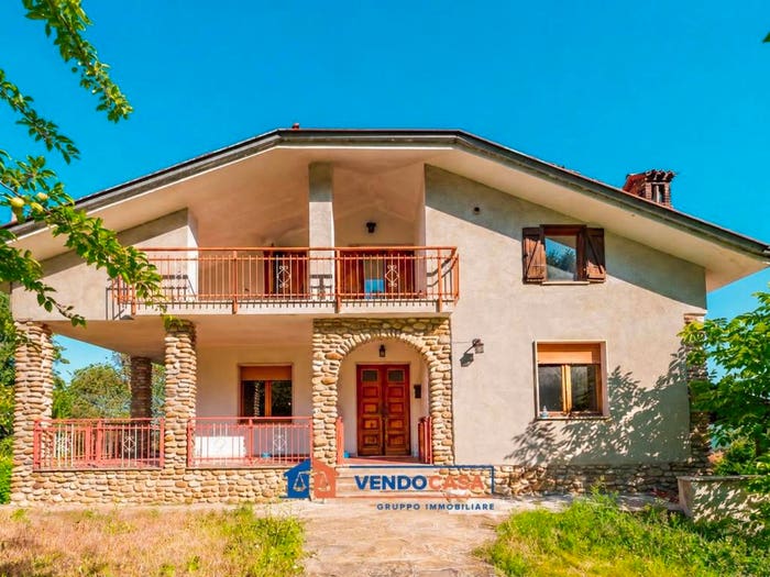 Casa con 6 locali in vendita in Borgata Vernette, Feisoglio