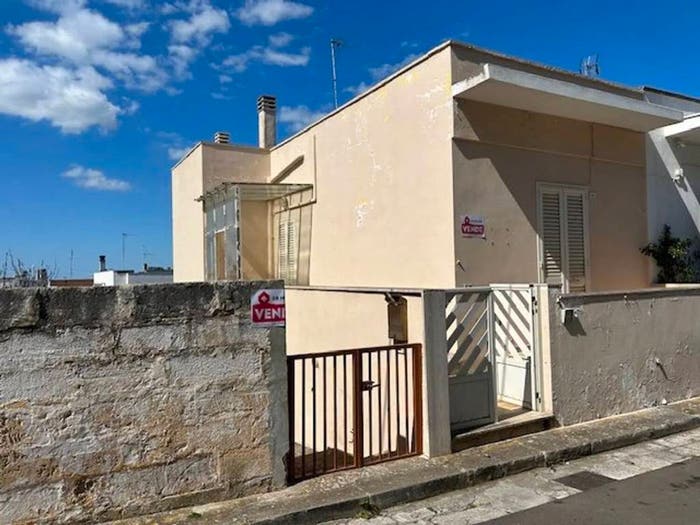 Casa con 5 locali in vendita in Casarano
