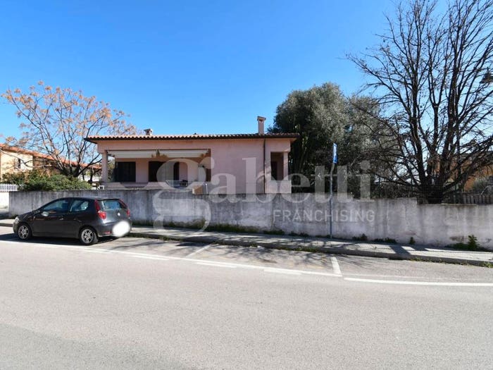Casa con 5 locali in vendita in Via Parigi, Viale Aldo Moro Ospedale Vecchio, Olbia
