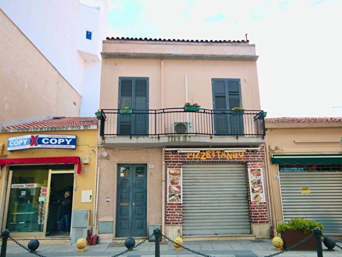 Casa con 6 locali in vendita in via acquedotto, Centro Storico, Olbia
