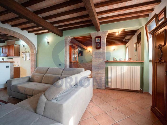Casa con 5 locali in vendita in Via Centrale, Santa Bianca, Bondeno