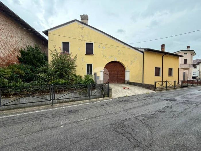 Casa con 5 locali in vendita in Via Magenta, Centro, Borgo San Giacomo