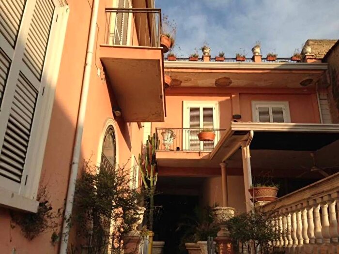 Casa con 6 locali in vendita in Via Galatina SNC, San Clemente, Caserta