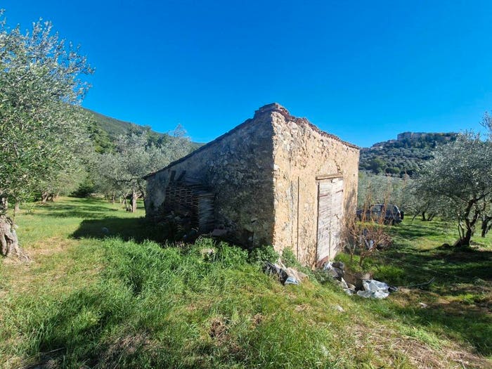 Casa bilocale in vendita in Via Sant'Antonio, Lugnano in Teverina