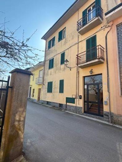 Appartamento quadrilocale in vendita in Via Roma, Piea