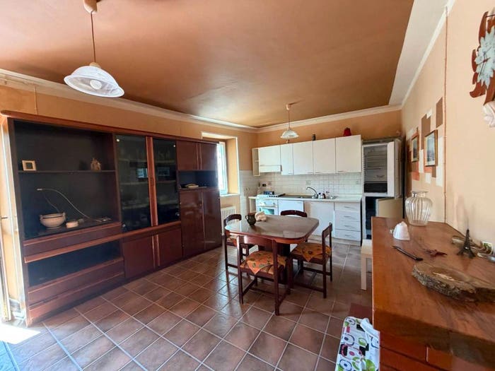Appartamento trilocale in vendita in Via Roma, Centro, Viggianello