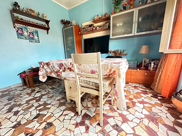 Appartamento con 6 locali in vendita in Lfonso Lamarmora, Viareggio
