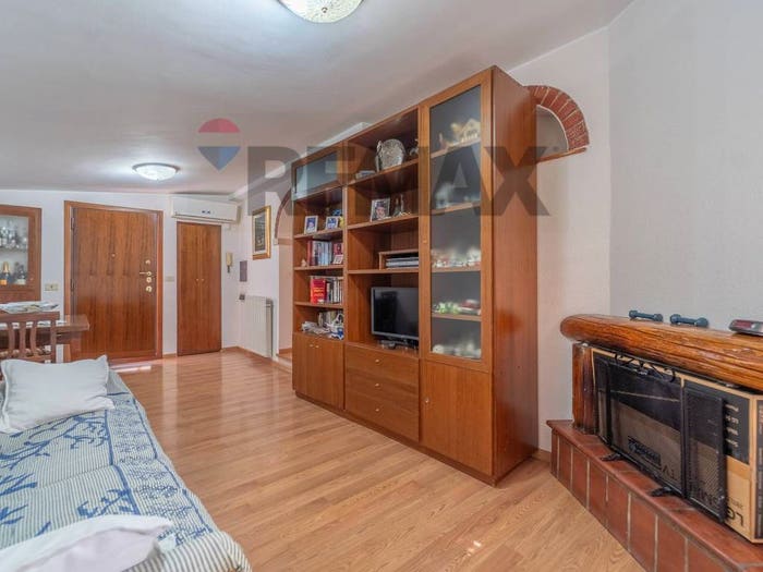 Appartamento quadrilocale in vendita in Via Martiri Di Belfiore, Santa Maria delle Mole, Marino